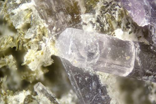 Cancrisilite<br />Cantera Poudrette, Mont Saint-Hilaire, La Vallée-du-Richelieu RCM, Montérégie, Québec, Canadá<br />FOV = 2mm<br /> (Author: Doug)
