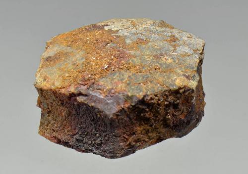 Magnesite<br />Kaswassergraben, Großreifling, Hieflau, Styria/Steiermark, Austria<br />2.7 x 1.8 cm<br /> (Author: Martin Rich)