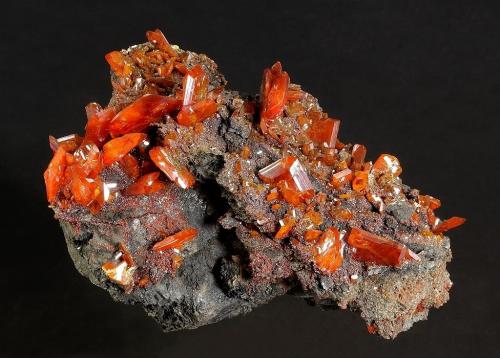 Wulfenite<br />Mina Red Cloud, Montes Trigo, Distrito Silver, Condado La Paz, Arizona, USA<br />108 x 70 x 57 mm<br /> (Author: GneissWare)