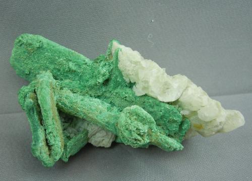 Malachite after Azurite with Calcite<br />Globe, Globe-Miami District, Gila County, Arizona, USA<br />8.0cm x 5.0cm<br /> (Author: rweaver)