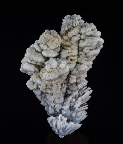 Barite<br />Rock Island Road road cut, Gouverneur, St. Lawrence County, New York, USA<br />4.9 x 3.5 cm<br /> (Author: am mizunaka)