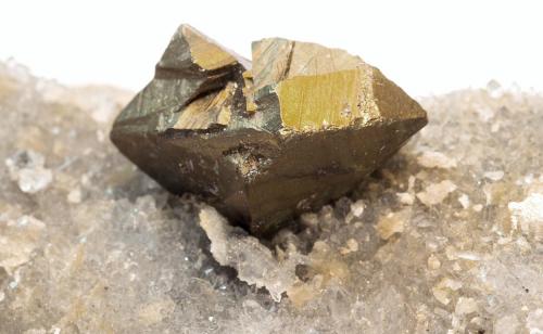 Chalcopyrite<br />Georg Mine, Willroth, Flammersfeld, Altenkirchen (Westerwald), Siegerland, Rhineland-Palatinate/Rheinland-Pfalz, Germany<br />FOV 3 cm<br /> (Author: Tobi)