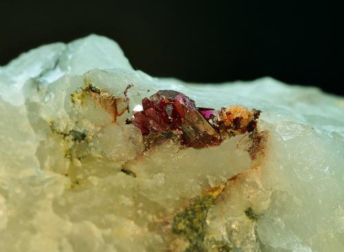 Adamita cobaltífera<br />Cogolla Alta Mine, Belalcázar, Comarca Los Pedroches, Córdoba, Andalusia, Spain<br />Cristal mayor de 6 mm.<br /> (Autor: Antonio Carmona)