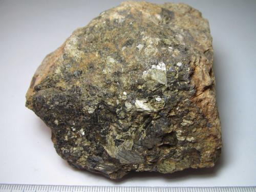 Piroxenita<br />Troodos mountain range, Limassol District, Cyprus<br />8 x 8 cm.<br /> (Autor: prcantos)