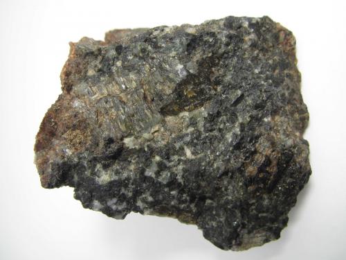 Gabronorita o norita<br />Gabbro Quarry, Radau Valley, Bad Harzburg, Goslar District, Harz, Lower Saxony/Niedersachsen, Germany<br />5''5 x 5 cm.<br /> (Autor: prcantos)