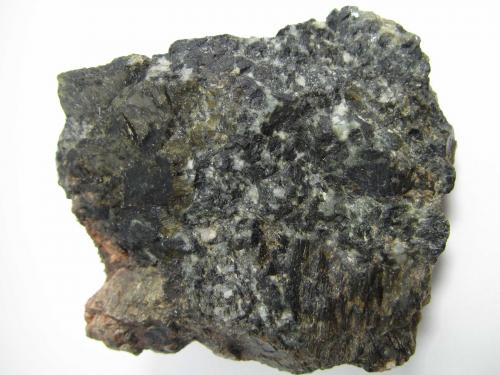 Gabronorita o norita<br />Cantera Gabbro, Valle Radau, Bad Harzburg, Distrito Goslar, Harz, Baja Sajonia/Niedersachsen, Alemania<br />5''5 x 5 cm.<br /> (Autor: prcantos)