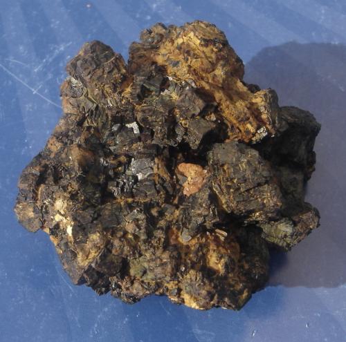 Pirita<br />Morro das Balas, Formiga, Minas Gerais, Brazil<br />6 x 6 x 4 cm<br /> (Autor: Anisio Claudio)
