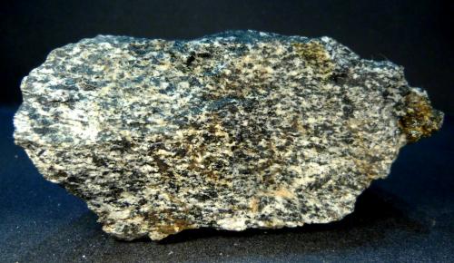 Gabro<br />Fuerteventura, Provincia de Las Palmas, Canarias, España<br />7,5 x 5 x 6 cm.<br /> (Autor: Felipe Abolafia)