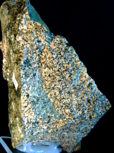 Sienita<br />Fuerteventura, Las Palmas Province, Canary Islands, Spain<br />9 x 6 x 4 cm.<br /> (Autor: Felipe Abolafia)