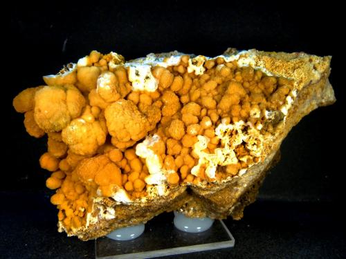 Celestina botroidal<br />Concesión Minerama II, Urbanización Puente Tablas, Jaén ciudad, Jaén, Comarca Metropolitana de Jaén, Andalucía, España<br />11 x 7 x 3,5 cm.<br /> (Autor: Felipe Abolafia)