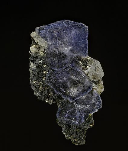 Fluorite, Fluorapatite, Quartz, Pyrite, Muscovite<br />Minas da Panasqueira, Aldeia de São Francisco de Assis, Covilhã, Castelo Branco, Cova da Beira, Centro, Portugal<br />4.5 x 2.5 cm<br /> (Author: am mizunaka)