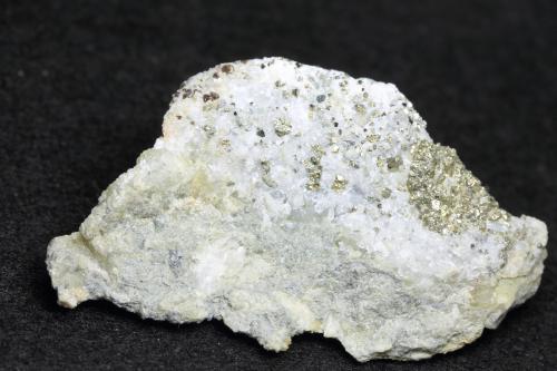 Pirita<br />Mines Can Palomeres, Malgrat de Mar, Comarca Maresme, Barcelona, Cataluña / Catalunya, España<br />5 x 3 x 3 cm<br /> (Autor: karbu8)