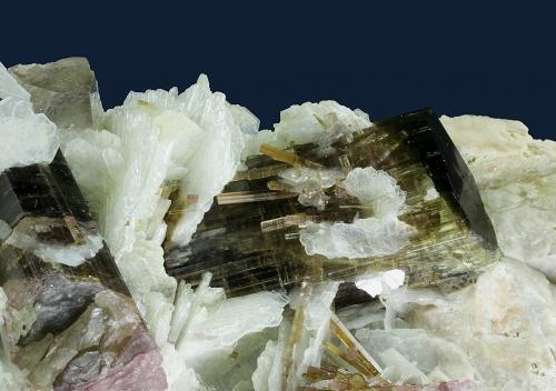 Elbaite with Beryl (variety morganite) and Mica (variety lepidolite) on Albite (variety cleavelandite)<br />Himalaya Mine, Gem Hill, Mesa Grande District, San Diego County, California, USA<br />175 x 93 x 85 mm<br /> (Author: GneissWare)
