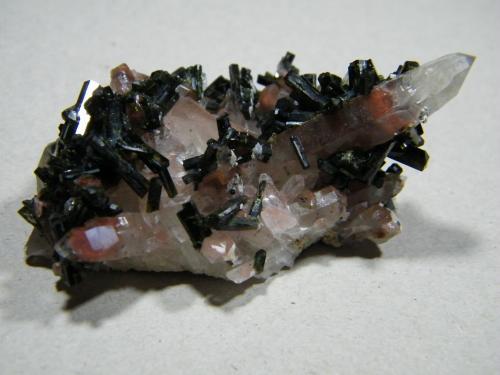 Epidote and Quartz<br />Schakalskruppe, Bethanie District, ǁKaras Region, Namibia<br />60x40mm<br /> (Author: Heimo Hellwig)