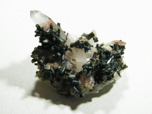 Epidote and Quartz<br />Schakalskruppe, Bethanie District, ǁKaras Region, Namibia<br />60x40mm<br /> (Author: Heimo Hellwig)