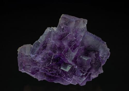 Fluorite<br />La Cabaña, Berbes mining area, Valdelmar, Berbes, Ribadesella, Comarca Oriente, Principality of Asturias (Asturias), Spain<br />11.5 x 8.6 cm<br /> (Author: am mizunaka)