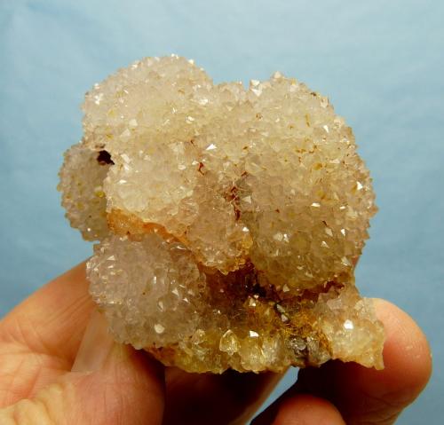 Quartz<br />Boekenhoutshoek area, Mkobola, Nkangala District, Mpumalanga Province, South Africa<br />73 x 55 x 47 mm<br /> (Author: Pierre Joubert)