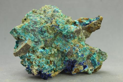 Richelsdorfita<br />Mina La Amorosa, Concesión San Rafael, Villahermosa del Río, Comarca Alto Mijares, Castellón / Castelló, Comunidad Valenciana / Comunitat Valenciana, España<br />45x32x23 mm<br /> (Autor: Juan Espino)