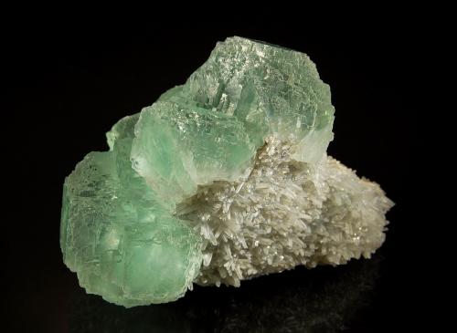 Fluorite<br />Youxi, Sanming Prefecture, Fujian Province, China<br />5.0 x 7.7 cm<br /> (Author: crosstimber)