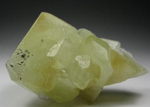 Datolita<br />Charcas, Municipio Charcas, San Luis Potosí, Mexico<br />8 x 5 x 3,5 cm<br /> (Autor: Antonio Alcaide)