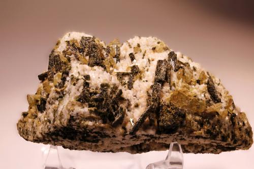 Titanite and Epidote<br />Capelinha, Jequitinhonha, Minas Gerais, Brasil<br />H:4.5 cm x W:7.5 cm x D:3.5 cm<br /> (Author: Adrian Pripoae)
