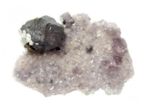 Galena, fluorite, calcite, chalcopyrite<br />Blackdene Mine, Ireshopeburn, Weardale, North Pennines Orefield, County Durham, England / United Kingdom<br />Specimen size 6,5 cm, large galena crystal 2 cm<br /> (Author: Tobi)