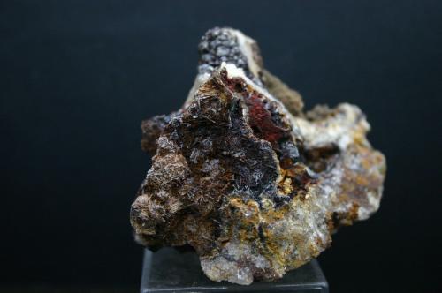 Goethita<br />Concesión Minerama II, Urbanización Puente Tablas, Jaén ciudad, Jaén, Comarca Metropolitana de Jaén, Andalucía, España<br />62mm - 46mm - 59mm<br /> (Autor: Pedro Naranjo)