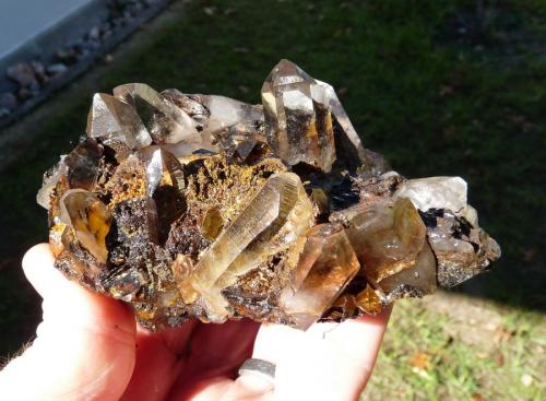 Quartz with goethite<br />Ceres, Warmbokkeveld Valley, Ceres, Valle Warmbokkeveld, Witzenberg, Cape Winelands, Western Cape Province, South Africa<br />115 x 70 x 65 mm<br /> (Author: Pierre Joubert)