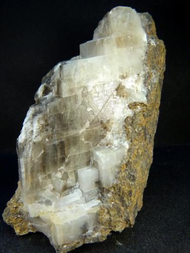 Calcita<br />Cantera Mures, Las Pedrizas, Mures, Alcalá la Real, Comarca Sierra Sur, Jaén, Andalucía, España<br />8 x 6 x 4 cm.<br /> (Autor: Felipe Abolafia)