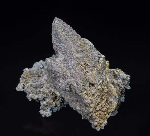 Calcite, Rhodochrosite, Quartz<br />Los Remedios Mine, Taxco de Alarcón, Municipio Taxco, Guerrero, Mexico<br />10.6 x 10.7 cm<br /> (Author: am mizunaka)