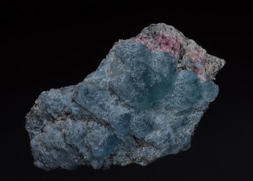 Fluorite, Rhodochrosite, Quartz<br />Sweet Home Mine, Mount Bross, Alma District, Park County, Colorado, USA<br />11.5 x 6.9 cm<br /> (Author: am mizunaka)