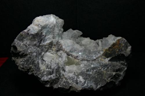 Fluorita y calcita<br />Mina Matagalls (Minas de Sant Marçal), Sant Marçal, Viladrau, Comarca Osona, Gerona / Girona, Cataluña / Catalunya, España<br />135mm - 85mm - 78mm<br /> (Autor: Pedro Naranjo)
