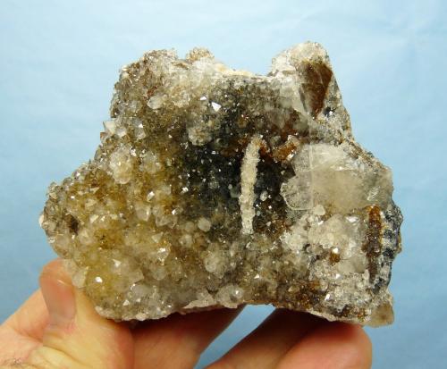 Quartz, Calcite, jouravskite?, manganite<br />N'Chwaning II Mine, N'Chwaning mining area, Kuruman, Kalahari manganese field (KMF), Northern Cape Province, South Africa<br />87 x 71 x 55 mm<br /> (Author: Pierre Joubert)