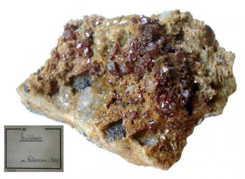 Sphalerite, siderite, quartz<br />Wildemann, Harz, Baja Sajonia/Niedersachsen, Alemania<br />7 x 5,5 cm<br /> (Author: Andreas Gerstenberg)