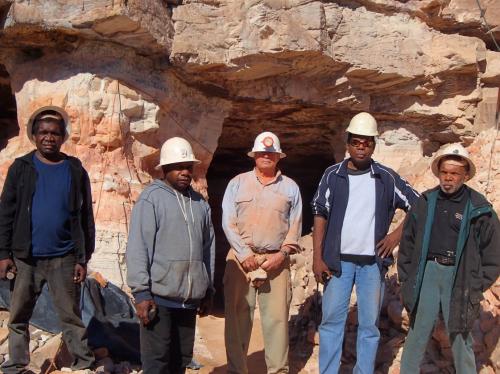 Photo 4.  Mine inspection by traditional Aboriginal owners in June 2015. Photo: Anne Pye, CLC. (Author: crocoite)