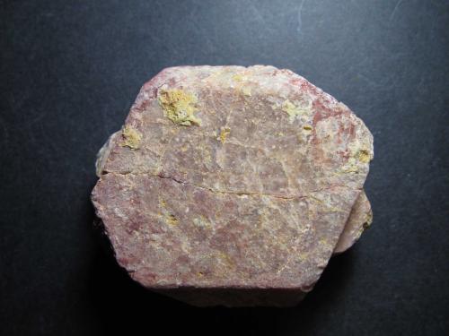 Ortoclasa<br />Región Vakinankaratra, Madagascar<br />5''5 x 4''5 cm.<br /> (Autor: prcantos)