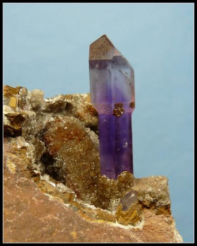 Quartz (variety amethyst)<br />Brandberg area, Erongo Region, Namibia<br />72 x 58 x 50 mm<br /> (Author: Pierre Joubert)