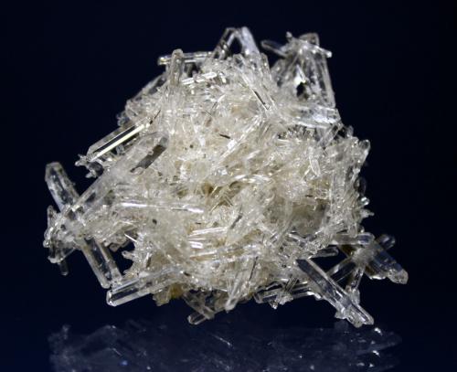 Quartz<br />Jeffrey Quarry, Jeffrey, Pulaski County, Arkansas, USA<br />6.0 x 5.7 cm<br /> (Author: Don Lum)