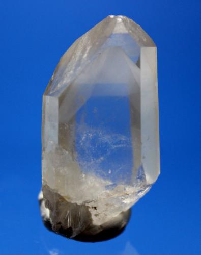 Quartz<br />Mount Ida, Montgomery County, Arkansas, USA<br />4.5 x 2.5 cm<br /> (Author: Don Lum)