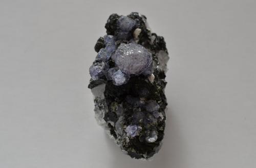 Fluorita<br />Minas da Panasqueira, Aldeia de São Francisco de Assis, Covilhã, Castelo Branco, Cova da Beira, Centro, Portugal<br />6,8 x 3,7 x 3,5 cm<br /> (Autor: Raul S. Llorente)