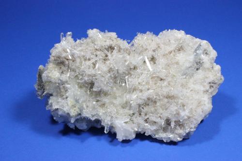 Quartz<br />Jeffrey Quarry, Jeffrey, Pulaski County, Arkansas, USA<br />16.2 x 8.5 cm<br /> (Author: Don Lum)