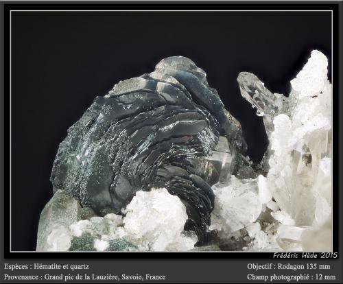 Hematite<br />Vallon de la Valette, La Lauzière Massif, Saint-Jean-de-Maurienne, Savoie, Auvergne-Rhône-Alpes, France<br />fov 12 mm<br /> (Author: ploum)