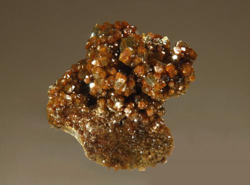 Vanadinite<br />Mina Ramsey, Distrito Plomosa, Montes Plomosa, La Paz County, Arizona, USA<br />2.2 x 2.3 cm<br /> (Author: crosstimber)