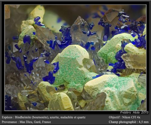 Bindheimite after bournonite with Azurite, Malachite and Quartz<br />Mas Dieu, Mercoirol, Alès, Gard, Occitanie, France<br />fov 4.5 mm<br /> (Author: ploum)