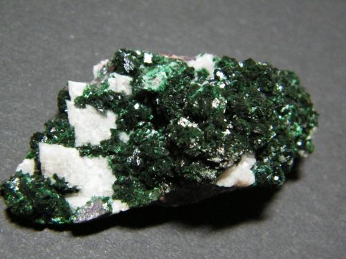 Brochantite<br />Tsumeb Mine, Tsumeb, Otjikoto Region, Namibia<br />45x25mm<br /> (Author: Heimo Hellwig)