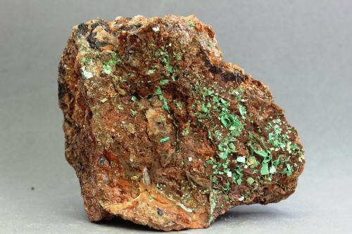 Metazeunerita<br />Permiso de Investigación Anabel, Cerro de las Minas, Mérida, Comarca Tierra de Mérida - Vegas Bajas, Badajoz, Extremadura, España<br />80x65x26<br /> (Autor: Juan Espino)