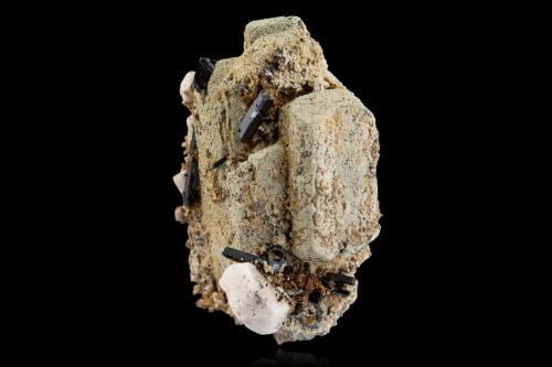 Cheralite<br />Mount Malosa, Zomba District, Malawi<br />5,5 x 3,0 x 3,0 cm<br /> (Author: MIM Museum)