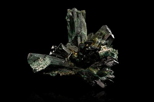 Atacamite<br />New Cornwall Mine, Kadina, Yorke Peninsula, South Australia, Australia<br />7,5	x	7,5	x	9,0	cm<br /> (Author: MIM Museum)