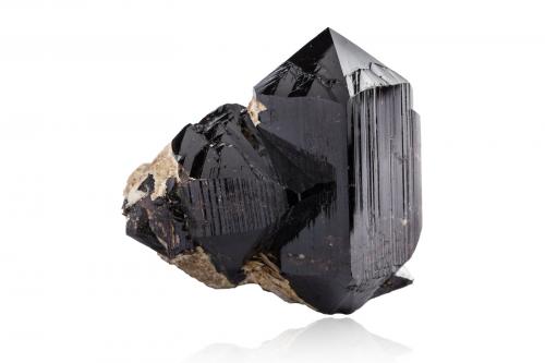 Cassiterite<br />Mount Xuebaoding, Pingwu, Mianyang Prefecture, Sichuan Province, China<br />6,5	x	5,0	x	5,5	cm<br /> (Author: MIM Museum)