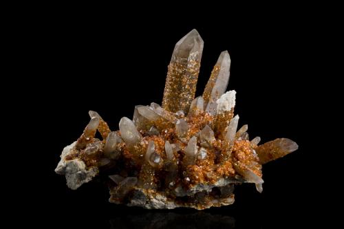 Spessartine on Quartz (variety smoky quartz)<br />Tongbei, Yunxiao, Zhangzhou Prefecture, Fujian Province, China<br />25,0 	x	25,0	x	16,5	cm<br /> (Author: MIM Museum)